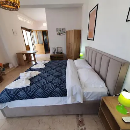 בית הארחה Wonderful Rooftop *
