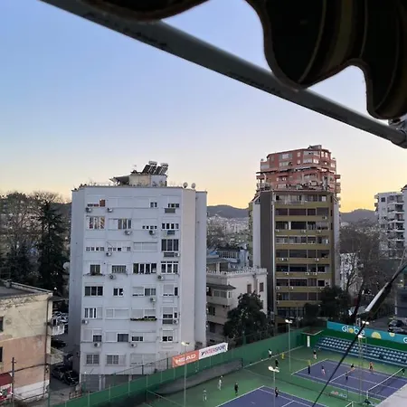 Wonderful Rooftop בית הארחה טיראנה