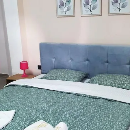 Wonderful Rooftop Pensión *