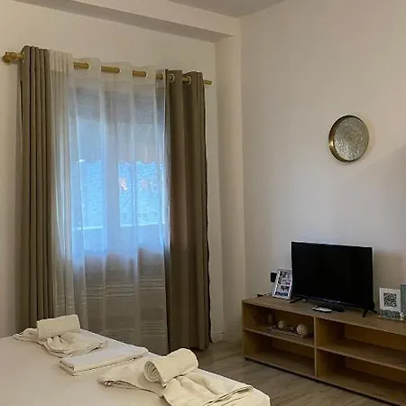 Wonderful Rooftop Pensión