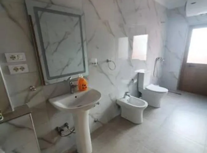 Wonderful Rooftop * Тирана