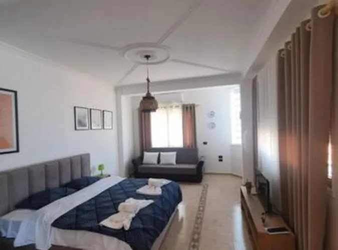 Wonderful Rooftop Тирана