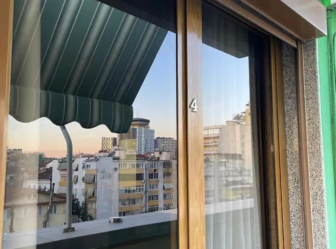 Wonderful Rooftop * טיראנה